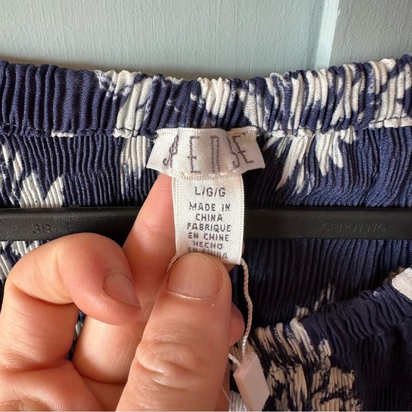 Spense Blue and White Bell Sleeve Blouse - Picture 4 of 5